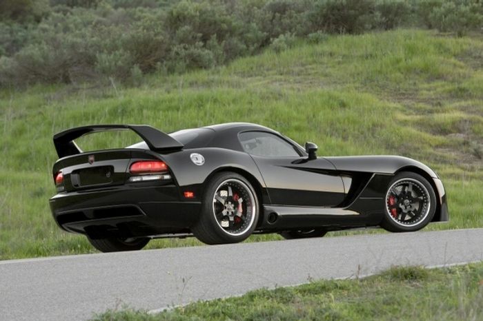 Brutální úprava Dodge Vipera 2.jpg
